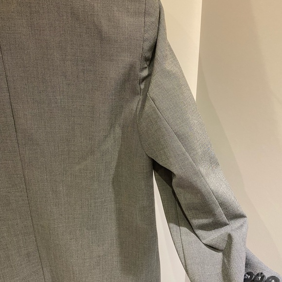 IZOD Boys Gray 2-Button Blazer - Picture 6 of 8